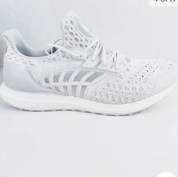 adidas gazelle silver green womens Chaussures de course adidas Ultraboost 1.0 main image 1